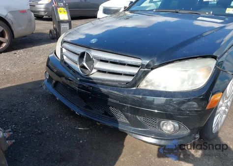 2009 Mercedes-Benz C 300 Luxury 4Matic/Sport 4Matic из США, поврежденный, VIN WDDGF81X39R069285